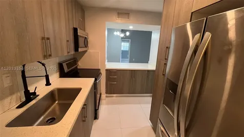 19025 NW 62nd Avenue Hialeah FL 33015