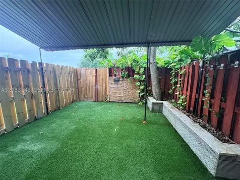 15430 SW 74th Cir Court Miami FL 33193