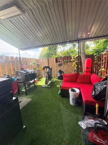 15430 SW 74th Cir Court Miami FL 33193