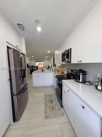 15430 SW 74th Cir Court Miami FL 33193