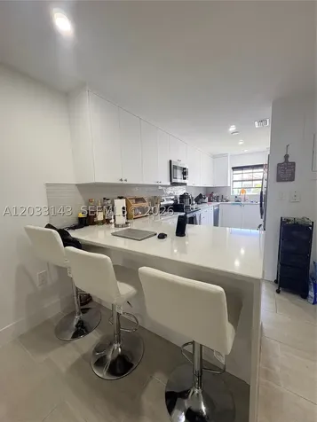 15430 SW 74th Cir Court Miami FL 33193