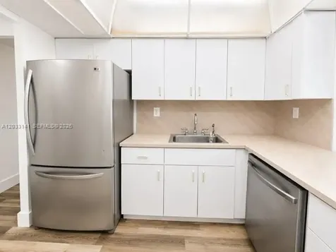 17560 Atlantic Boulevard Sunny Isles Beach FL 33160