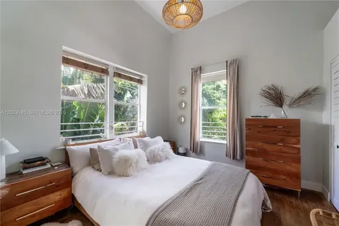 1521 Lenox Avenue Miami Beach FL 33139