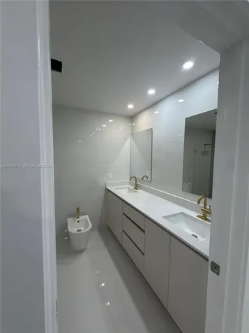 13895 SW 22nd Street Miami FL 33175