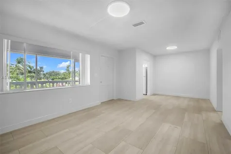 2101 NE 68th Street Fort Lauderdale FL 33308