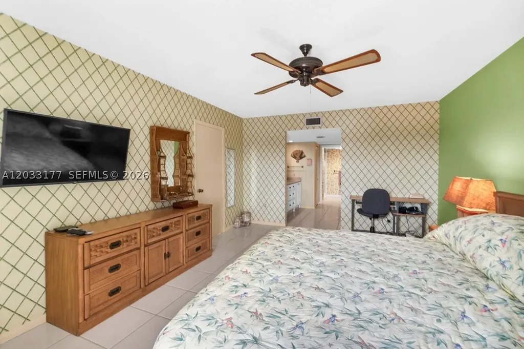 3100 NE 48th Street Fort Lauderdale FL 33308