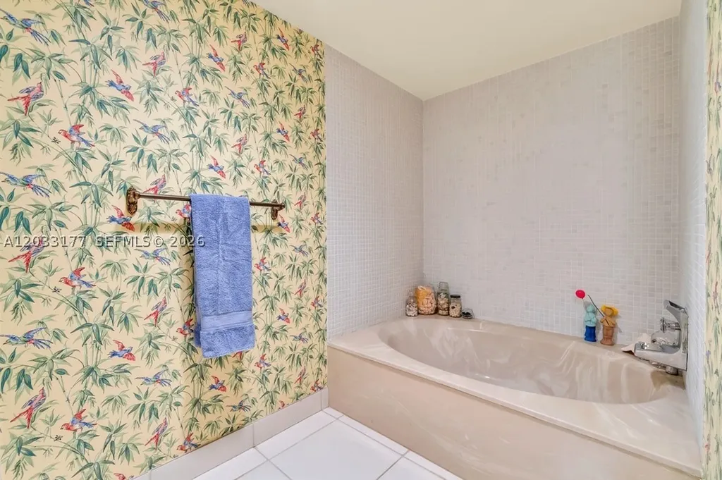 3100 NE 48th Street Fort Lauderdale FL 33308