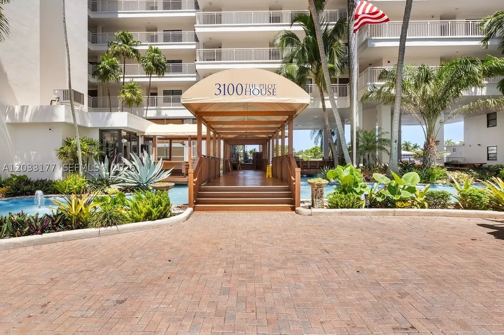 3100 NE 48th Street Fort Lauderdale FL 33308