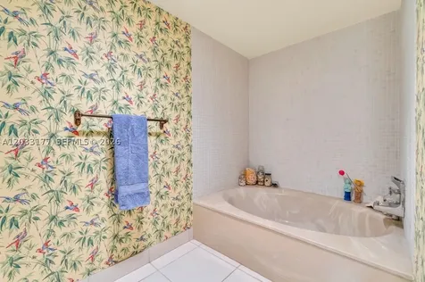 3100 NE 48th Street Fort Lauderdale FL 33308