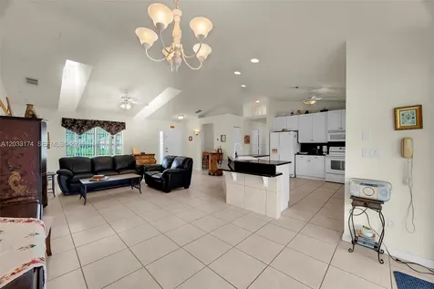 5767 NW Cahaba Street Port St. Lucie FL 34986