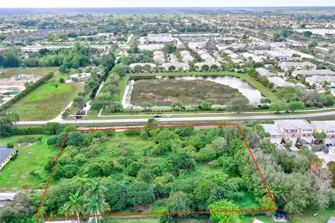 76 SW Avenue Davie FL 33314