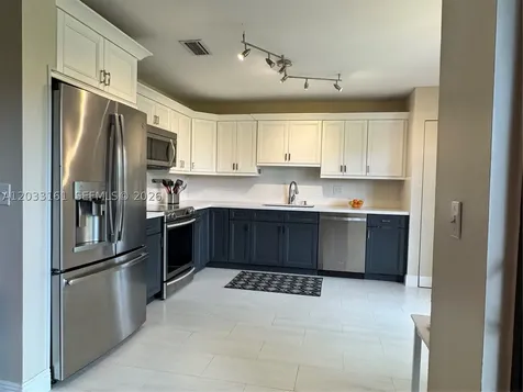 9023 Vineyard Lake Drive Plantation FL 33324