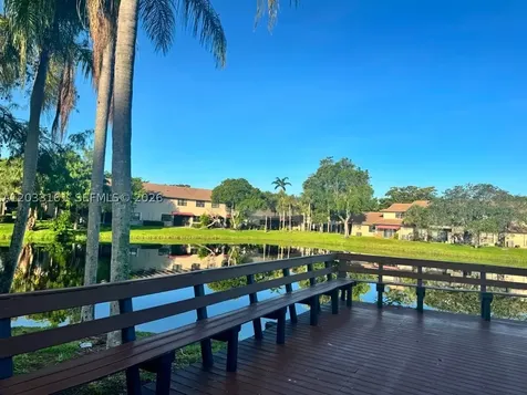 9023 Vineyard Lake Drive Plantation FL 33324