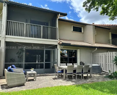 9023 Vineyard Lake Drive Plantation FL 33324