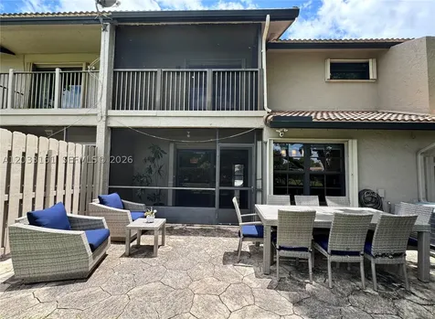 9023 Vineyard Lake Drive Plantation FL 33324