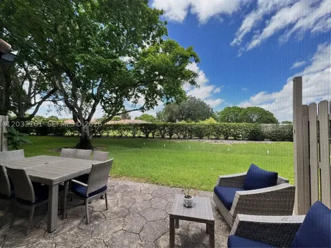9023 Vineyard Lake Drive Plantation FL 33324