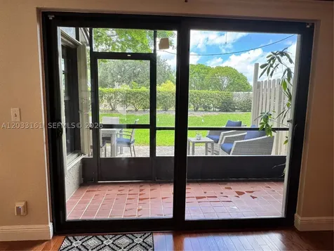9023 Vineyard Lake Drive Plantation FL 33324