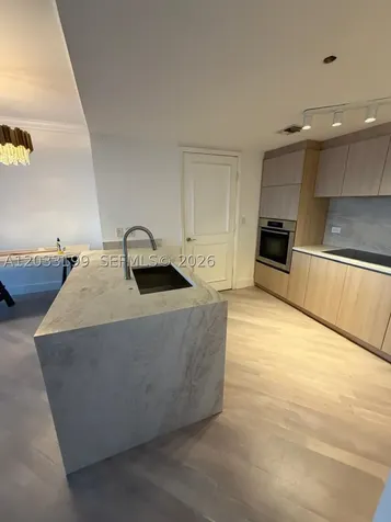 17201 Collins Avenue Sunny Isles Beach FL 33160