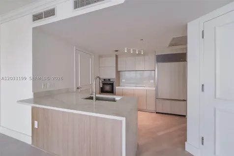17201 Collins Avenue Sunny Isles Beach FL 33160