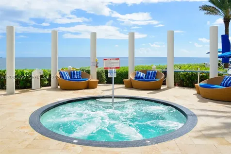 17201 Collins Avenue Sunny Isles Beach FL 33160