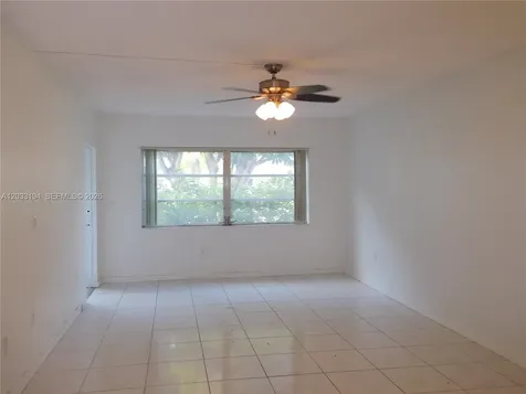 2790 NE 201st Terrace Aventura FL 33180