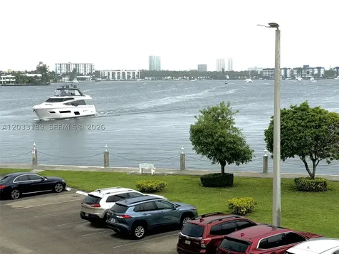 3030 Marcos Drive Aventura FL 33160