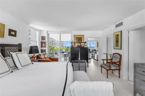 200 Ocean Lane Drive Key Biscayne FL 33149