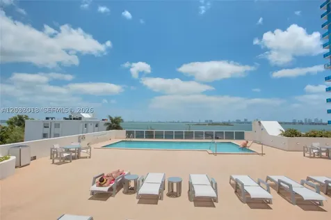 601 NE 23rd Street Miami FL 33137