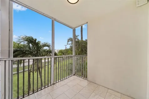 1690 NE 191st Street Miami FL 33179