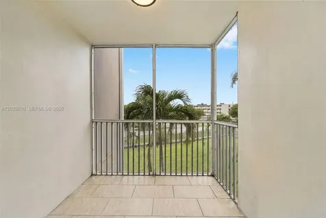1690 NE 191st Street Miami FL 33179
