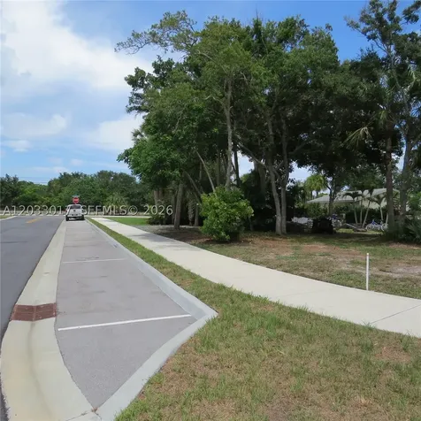 12360 SE Dixie Highway Hobe Sound FL 33455
