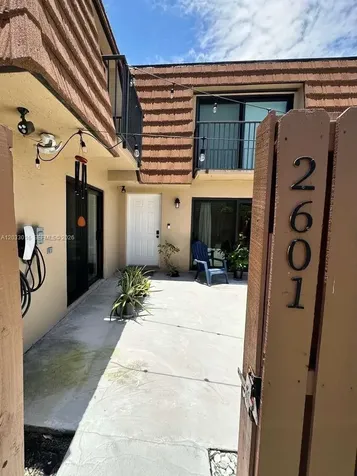 2601 Garden Court Cooper City FL 33026