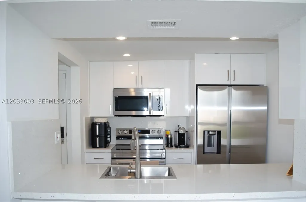 6995 NW 186th Street Hialeah FL 33015