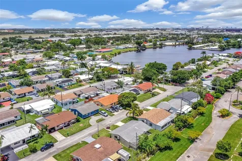 2708 NW 51st Place Tamarac FL 33309