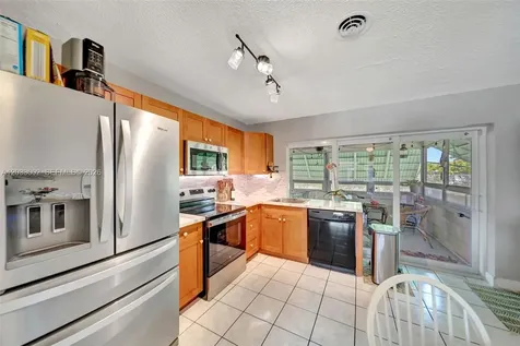 2708 NW 51st Place Tamarac FL 33309