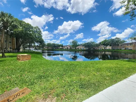 9491 S Palm Circle S Pembroke Pines FL 33025