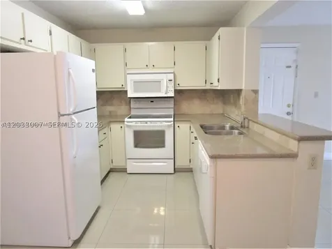 9491 S Palm Circle S Pembroke Pines FL 33025