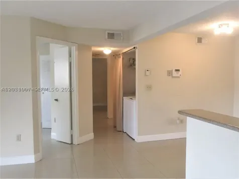 9491 S Palm Circle S Pembroke Pines FL 33025
