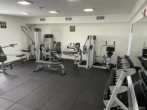 816 NW 11th Street Miami FL 33136