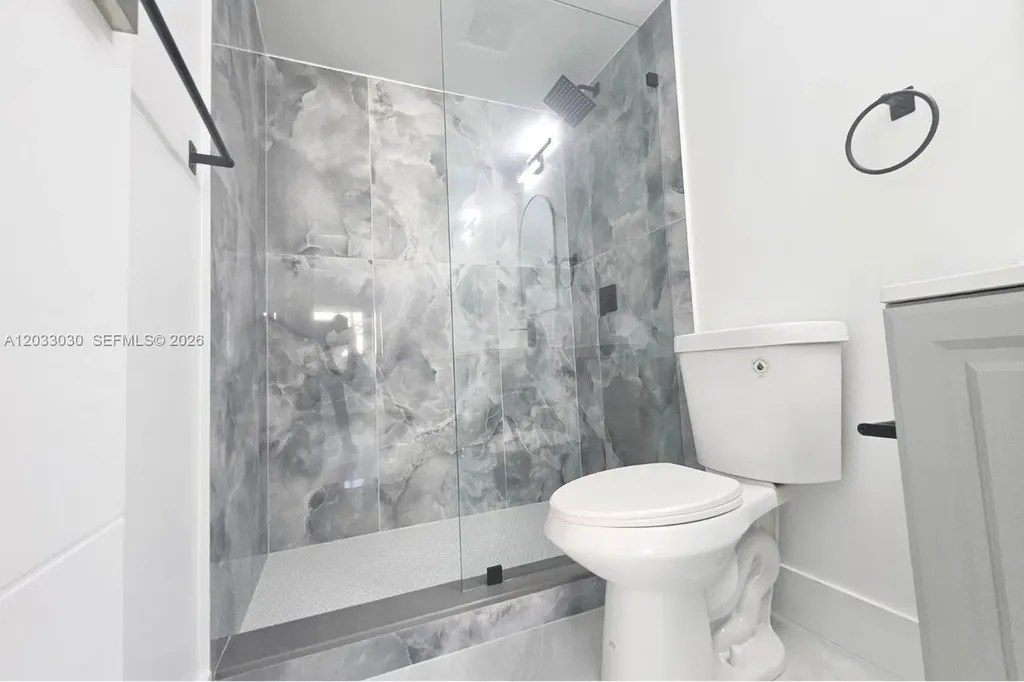 333 NW 17th Court Fort Lauderdale FL 33311