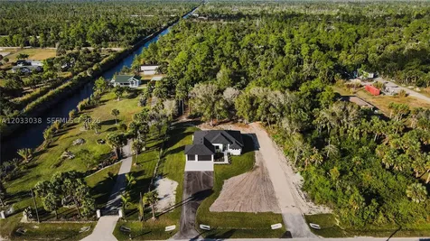 2565 28th Avenue SE Naples FL 34117