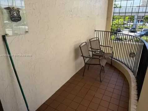 4627 Ponce De Leon Boulevard Coral Gables FL 33146