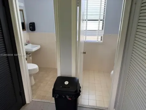 4627 Ponce De Leon Boulevard Coral Gables FL 33146