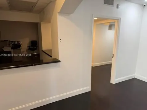 4627 Ponce De Leon Boulevard Coral Gables FL 33146