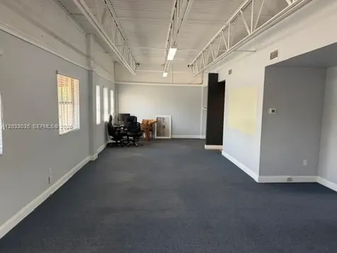 4627 Ponce De Leon Boulevard Coral Gables FL 33146