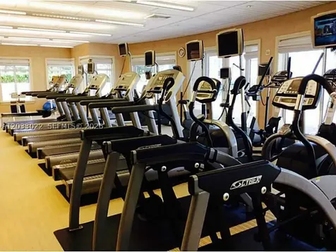 19900 E Country Club Drive Aventura FL 33180