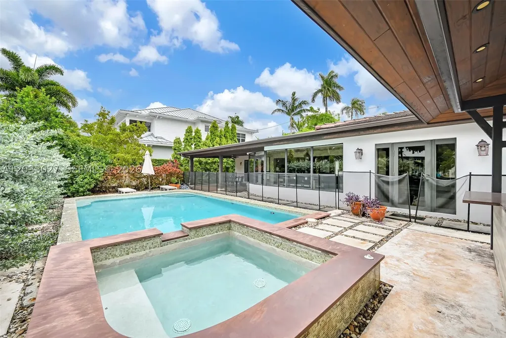 2311 Delmar Place Fort Lauderdale FL 33301
