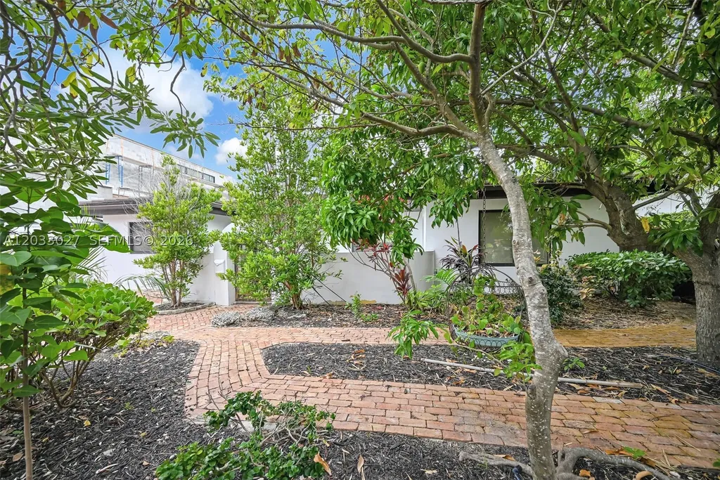 2311 Delmar Place Fort Lauderdale FL 33301