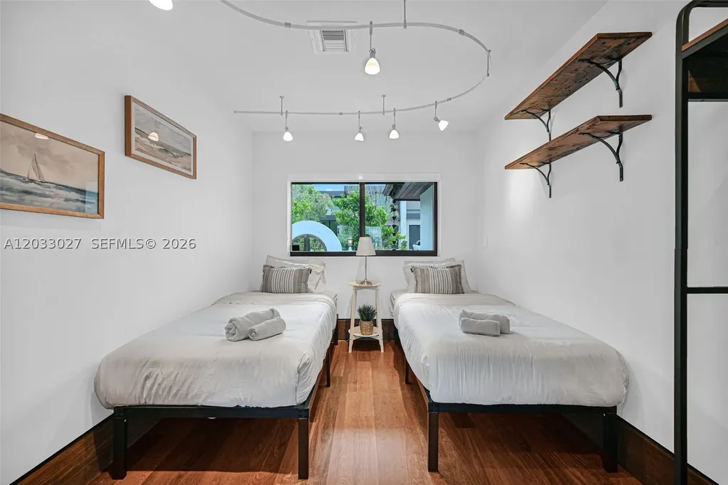 2311 Delmar Place Fort Lauderdale FL 33301