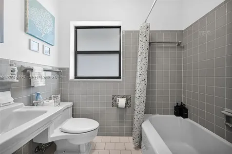 2311 Delmar Place Fort Lauderdale FL 33301